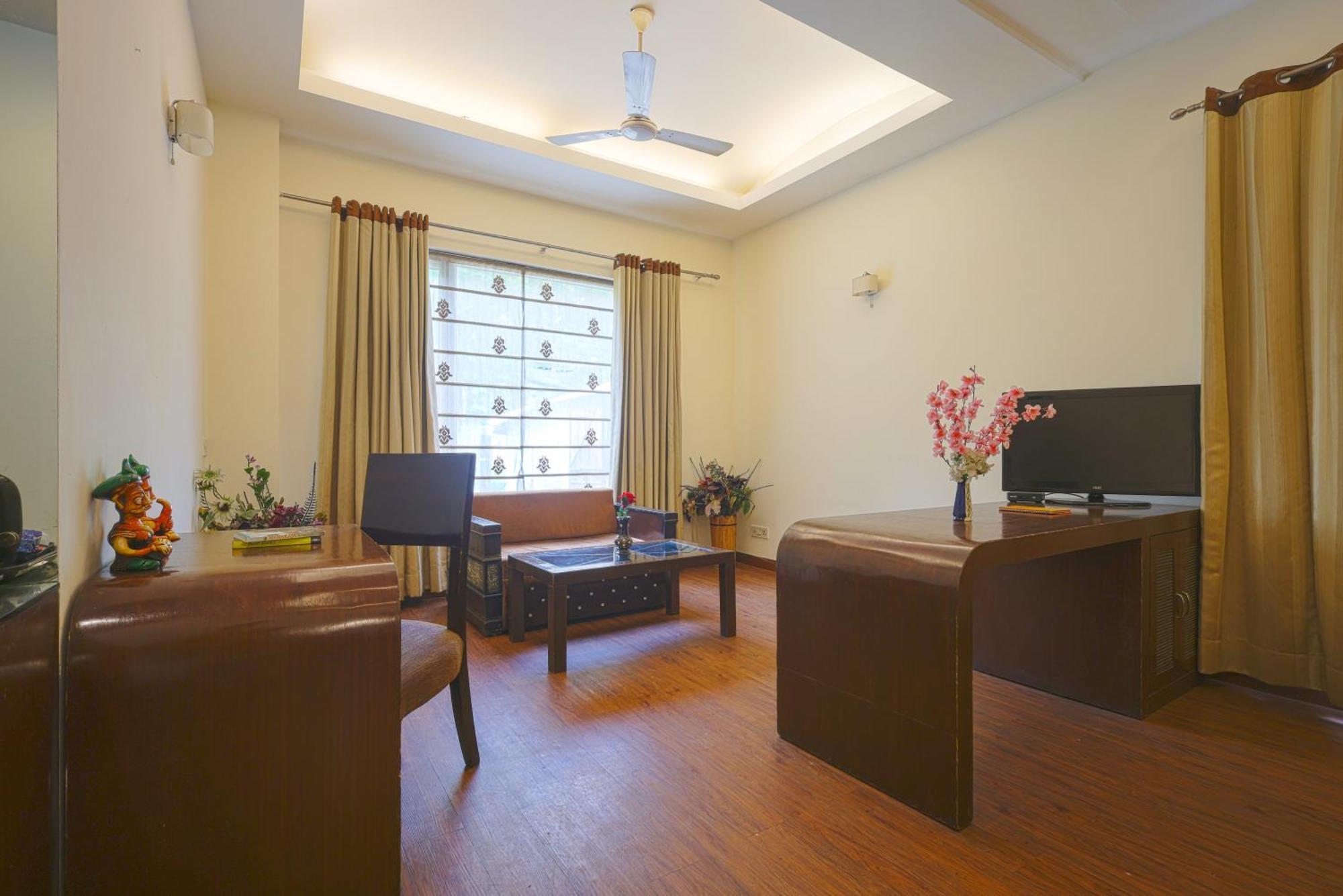 Hotel Haris Mg Road Gurugram Γκουργκάον Εξωτερικό φωτογραφία
