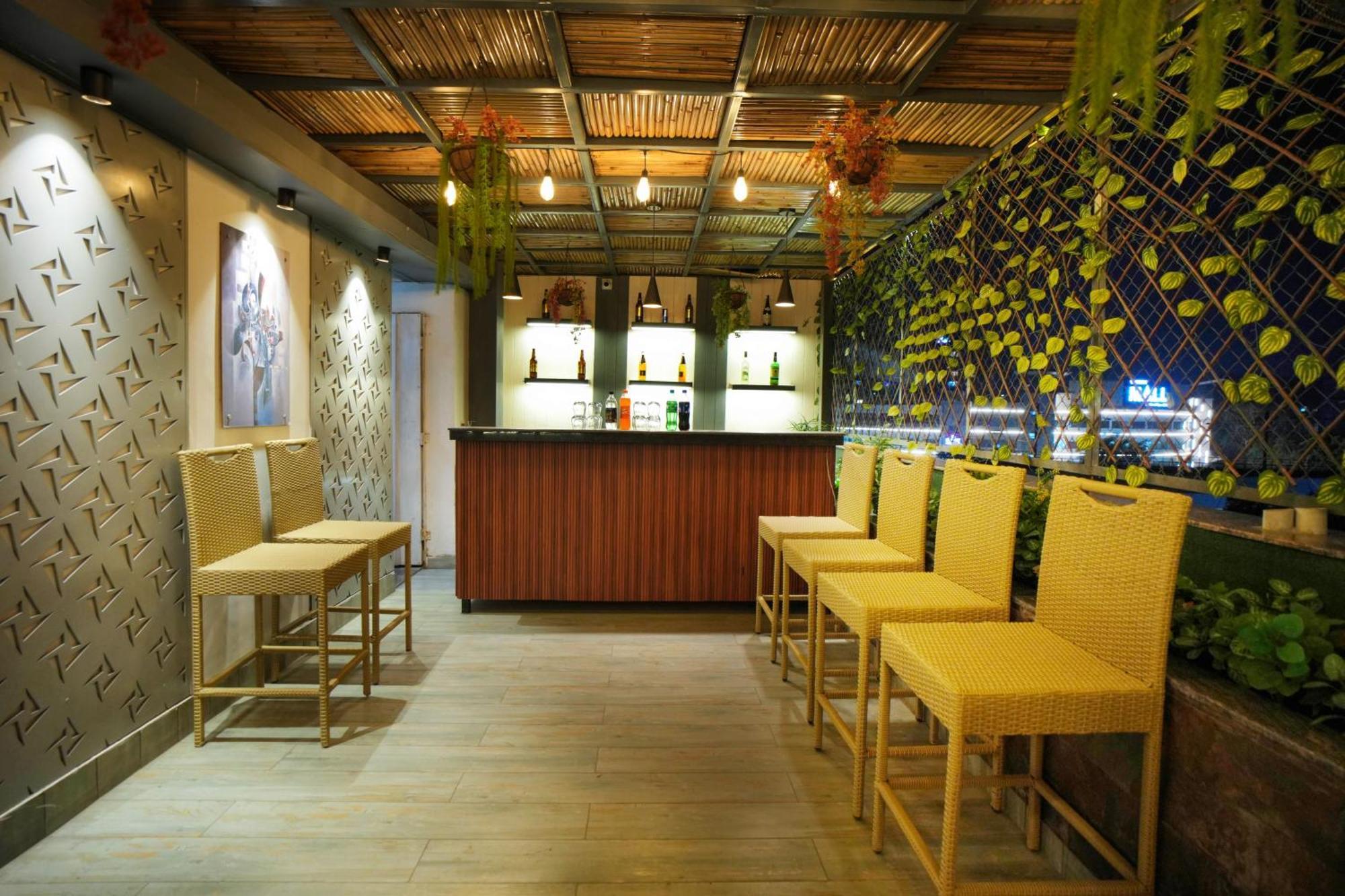 Hotel Haris Mg Road Gurugram Γκουργκάον Εξωτερικό φωτογραφία