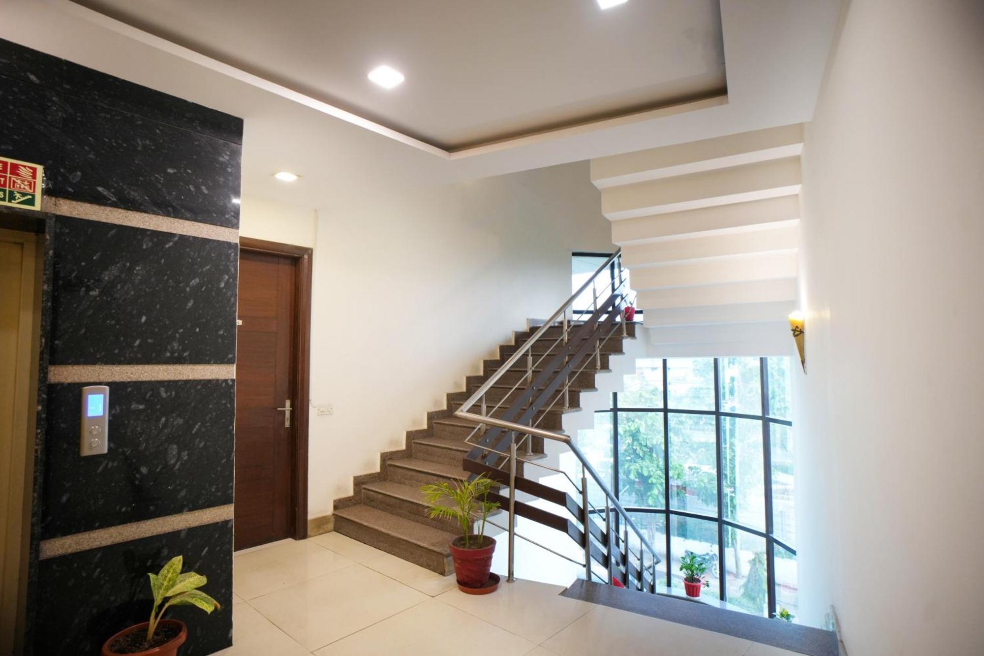 Hotel Haris Mg Road Gurugram Γκουργκάον Εξωτερικό φωτογραφία